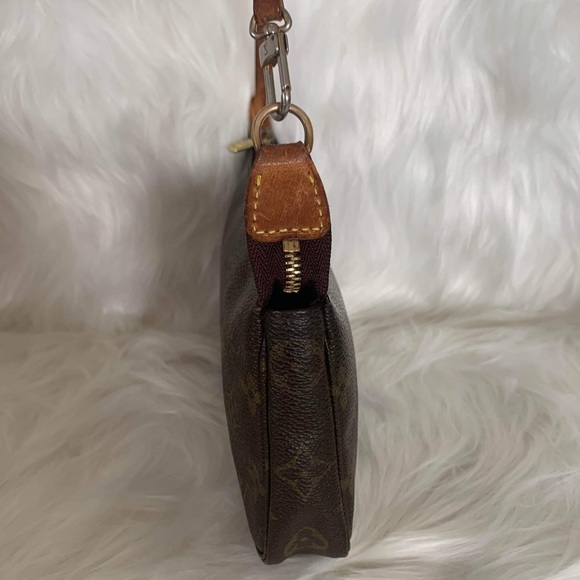 Louis Vuitton monogram Pochette shoulder bag - Picture 11 of 12